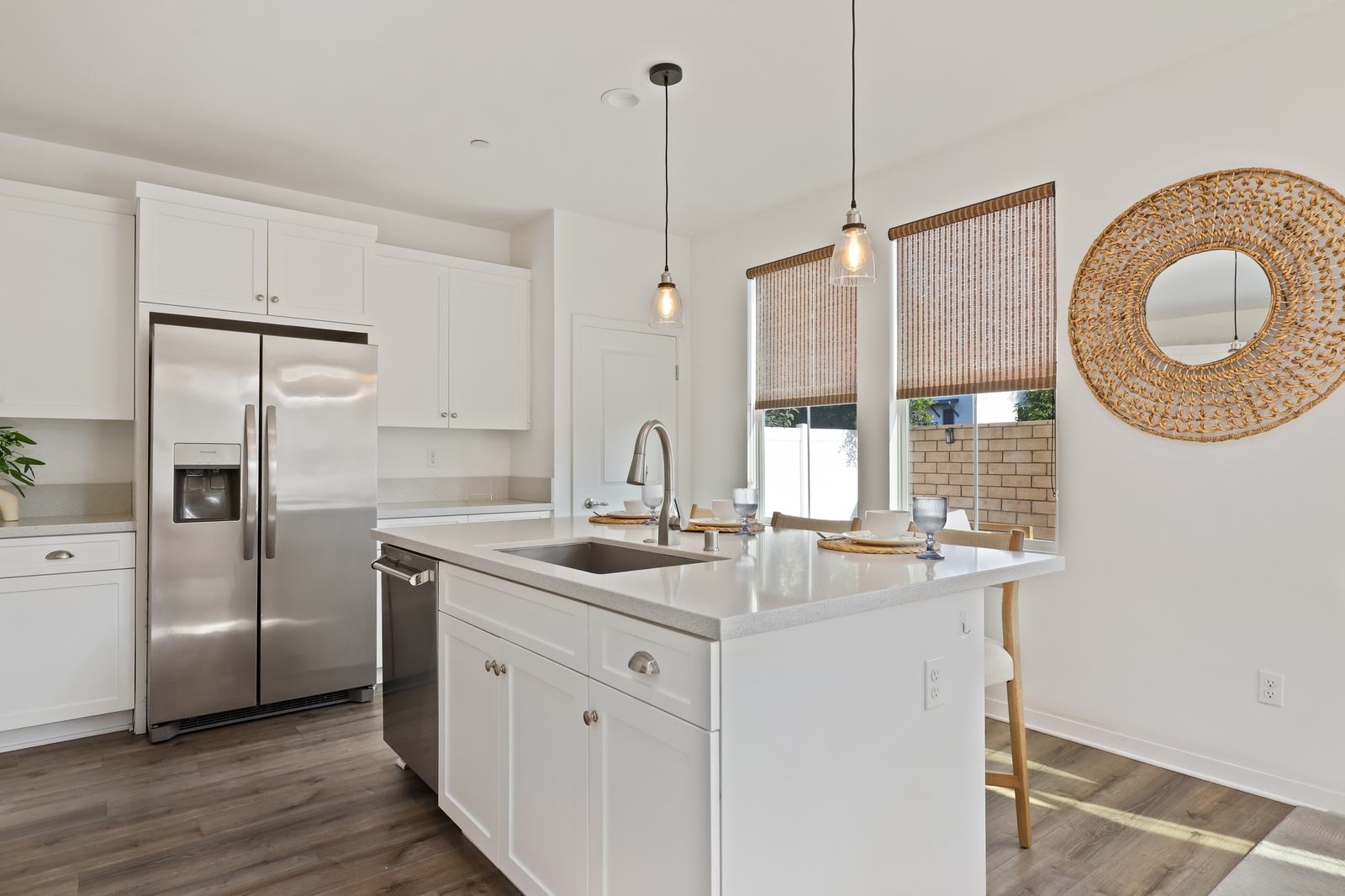 403 Aura DR, photograph 2 of 5