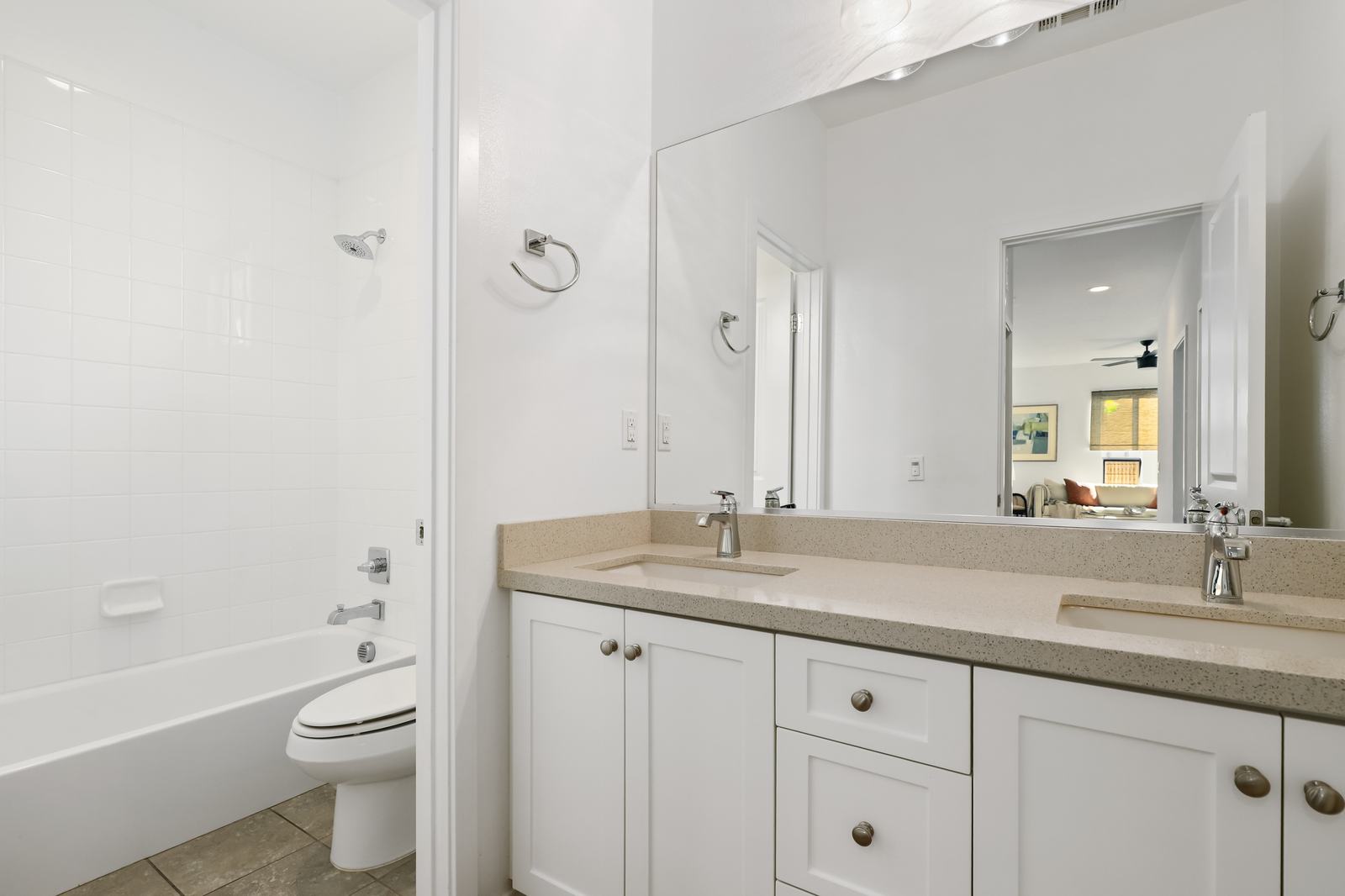 403 Aura DR, photograph 3 of 5